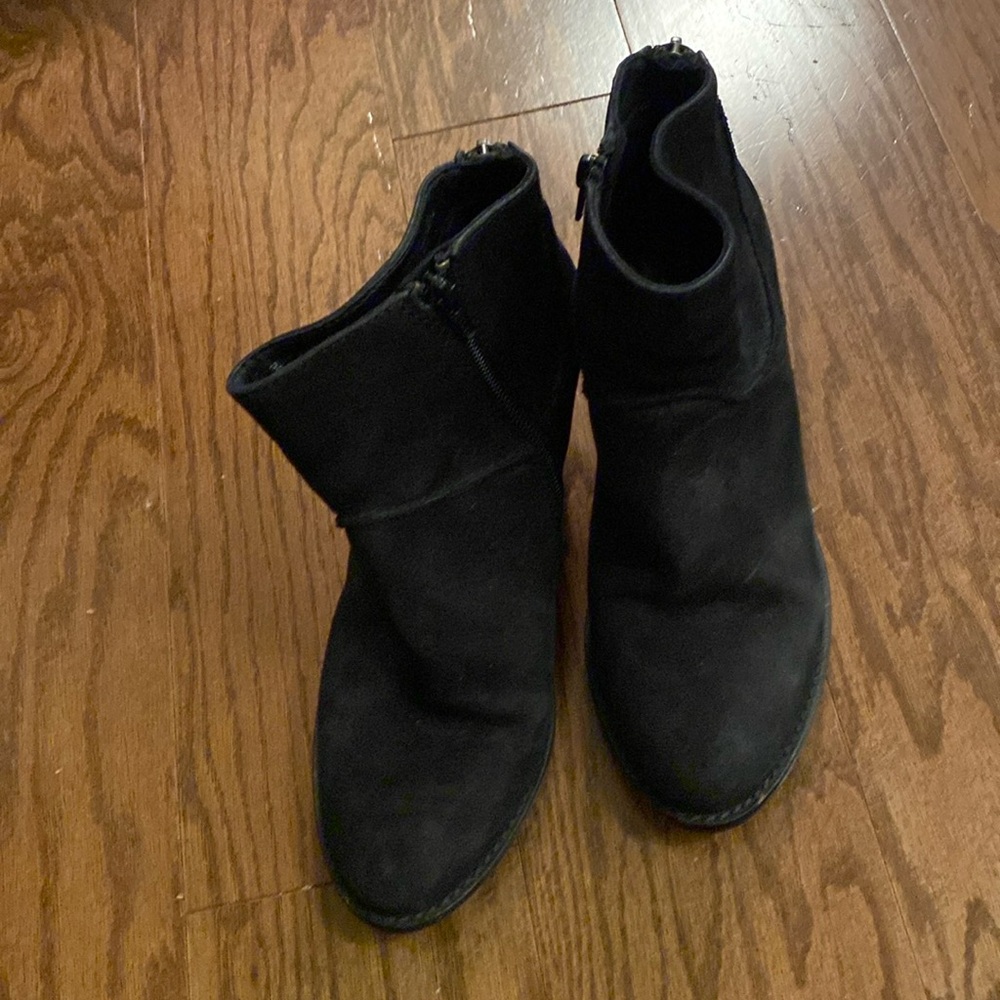 Steven by Steve Madden Like New Leather Upper high heel boots,size 8.5,faux zip